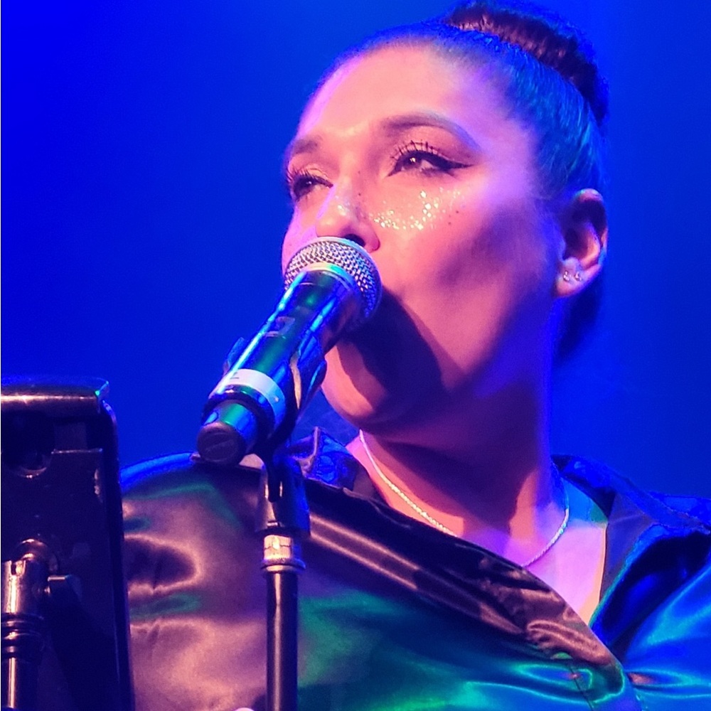 Meet your Posher, Angie